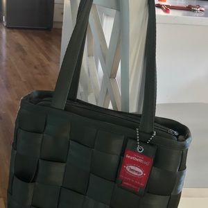 The original Seatbeltbag by Harveys